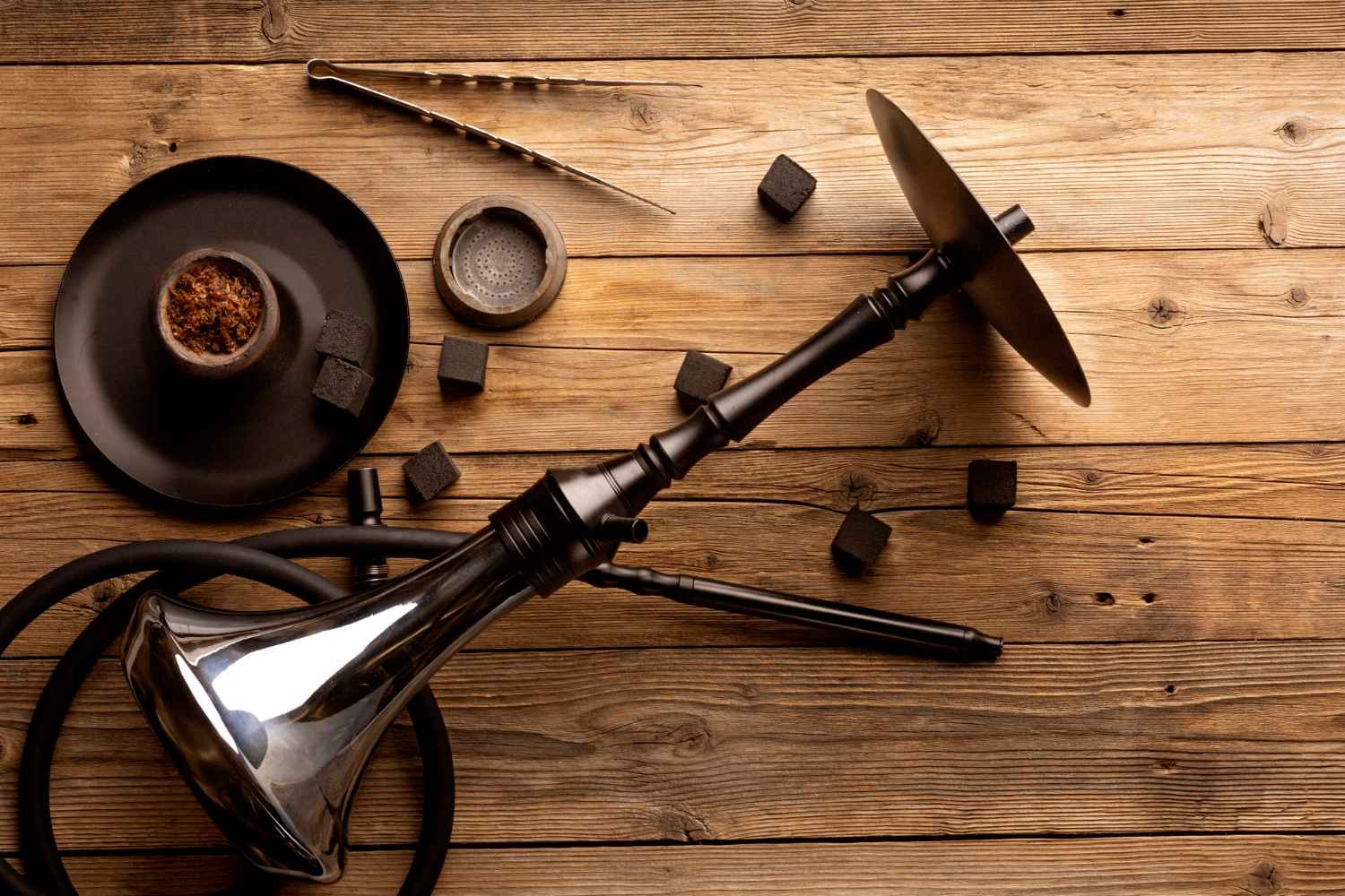 Guía para Principiantes en el Mundo de las Shishas todo lo que debes saber antes de empezar Guía para Principiantes en el Mundo de las Shishas