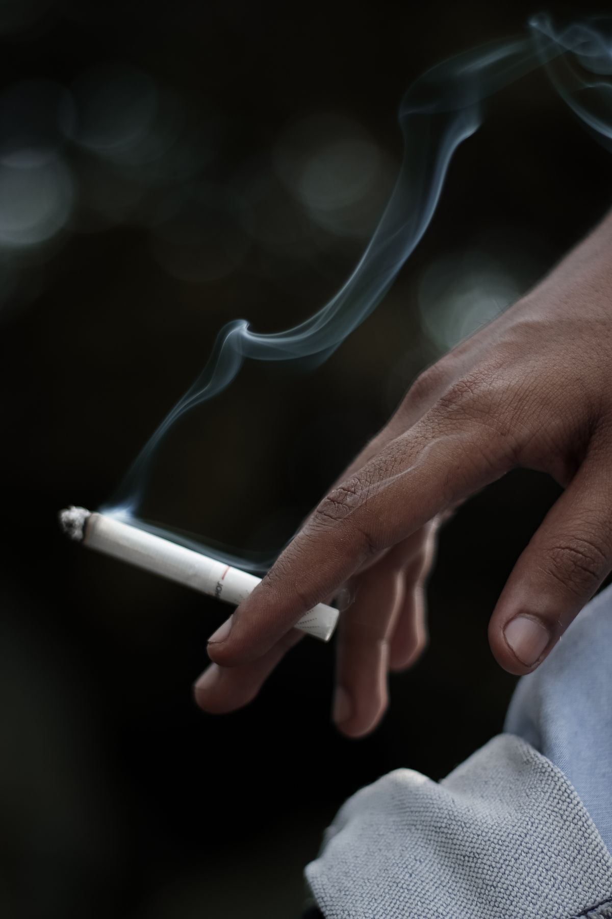 Cómo liar un cigarrillo paso a paso